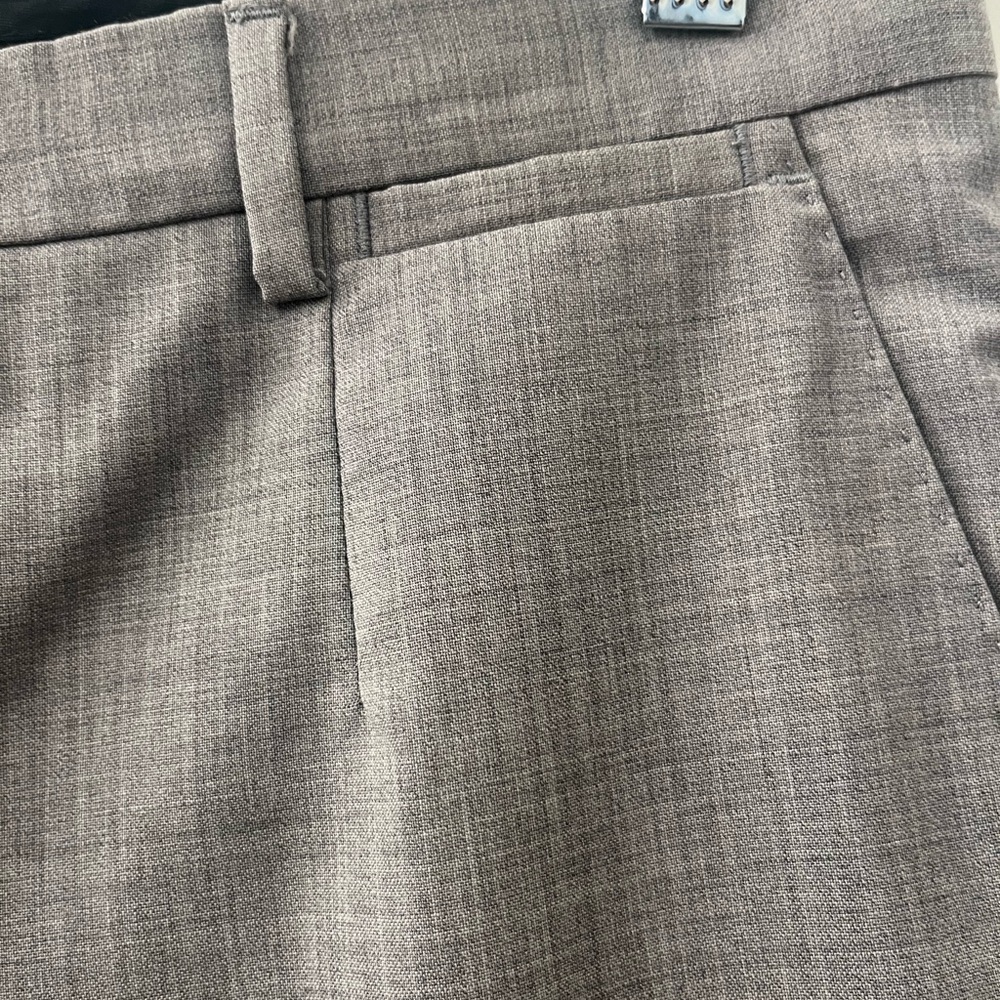 Dolce & Gabbana Elegant Gray Dress Trousers - Picture 2 of 5